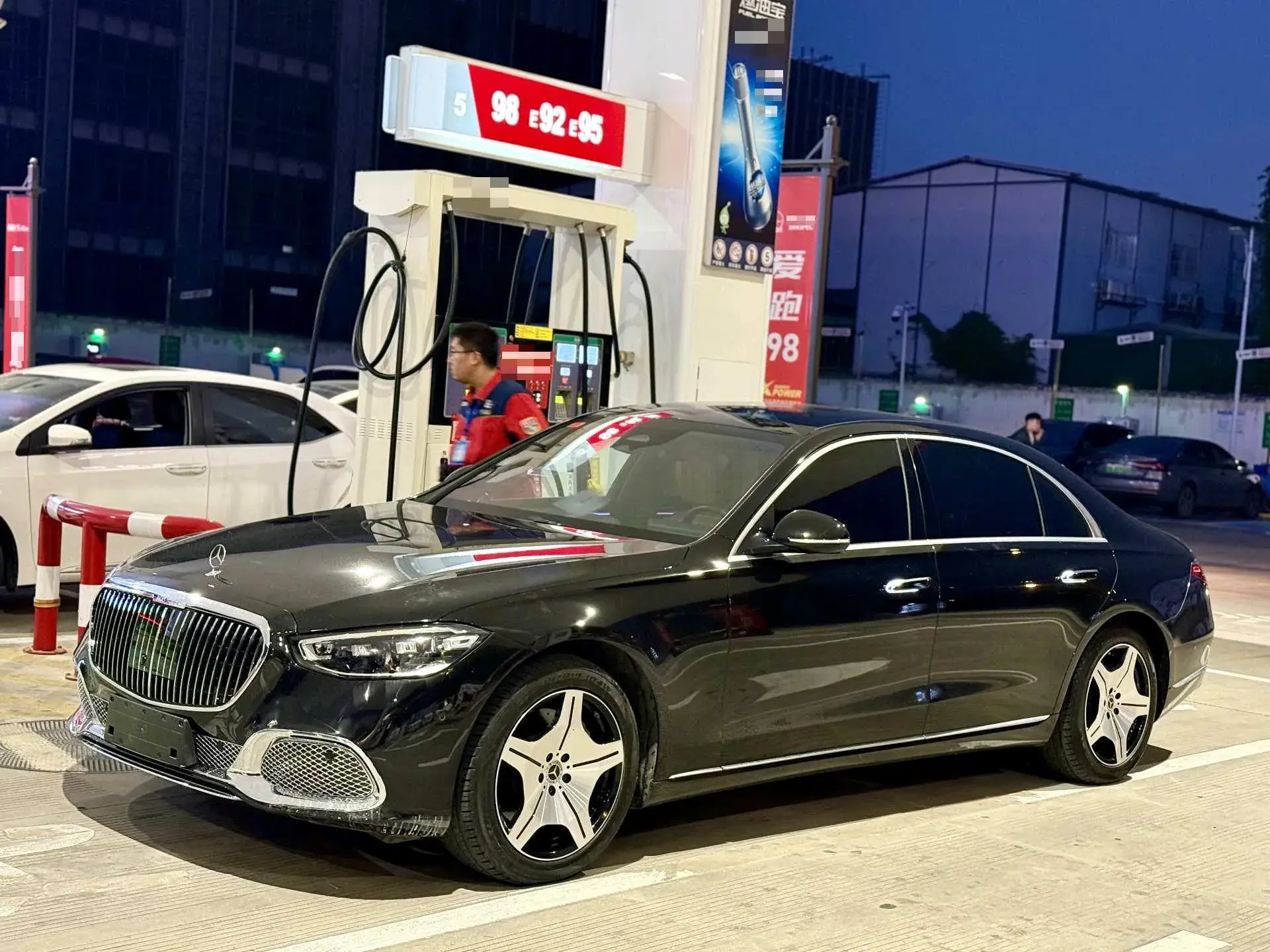 2023 MERCEDES-BENZ S view 1