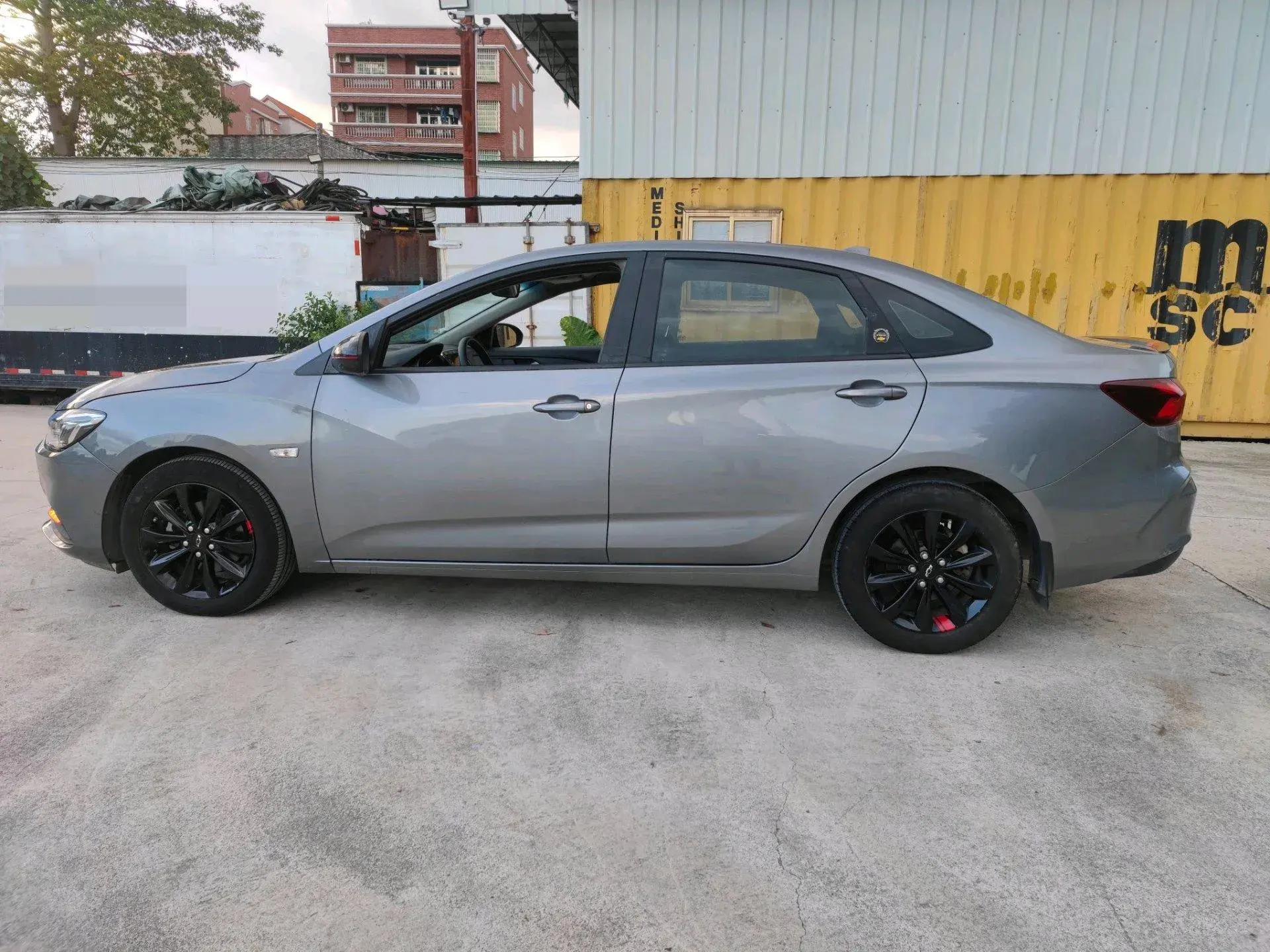 2019 CHEVROLET MONZA thumbnail 3