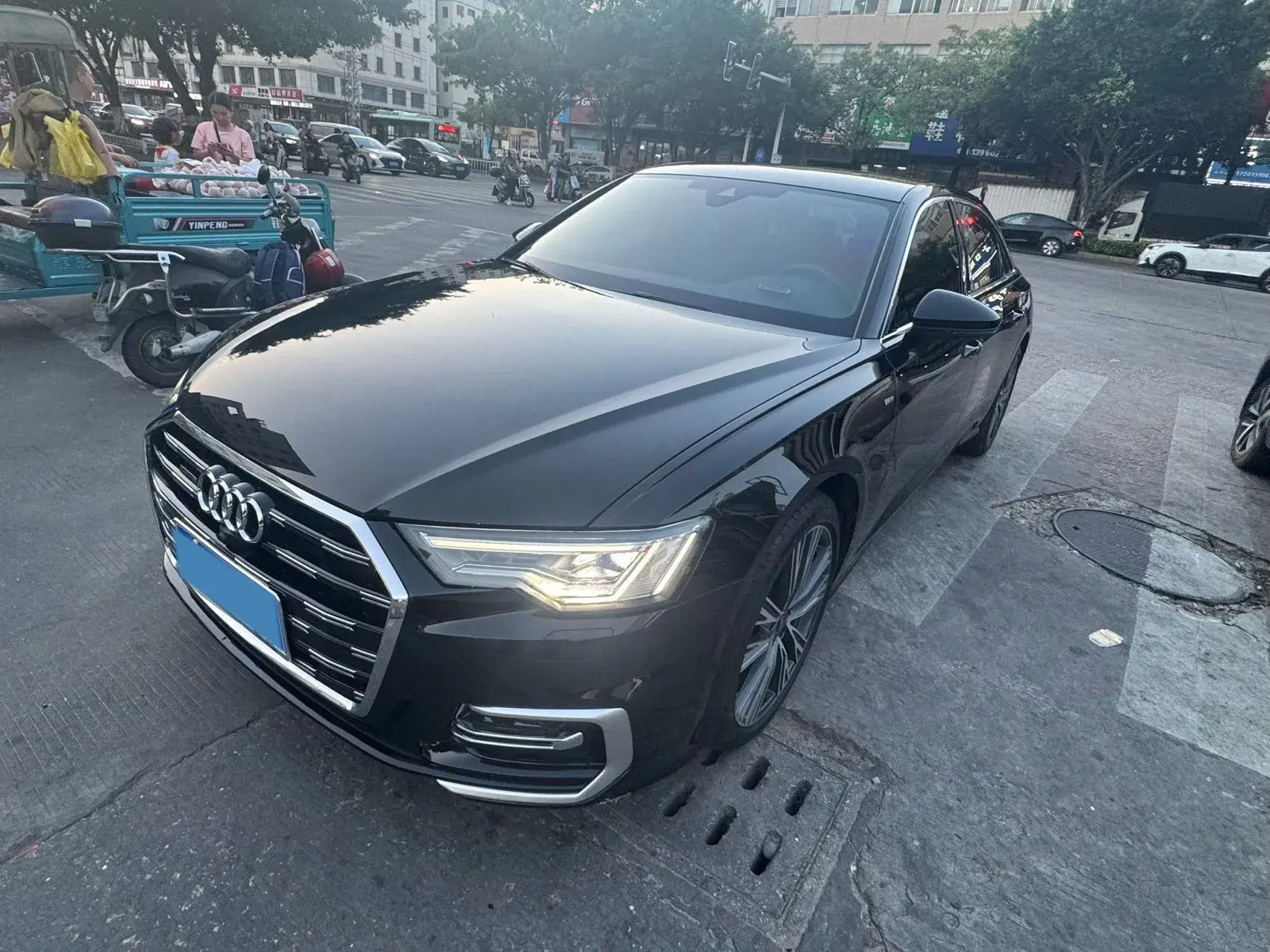 2024 AUDI A6L view 1