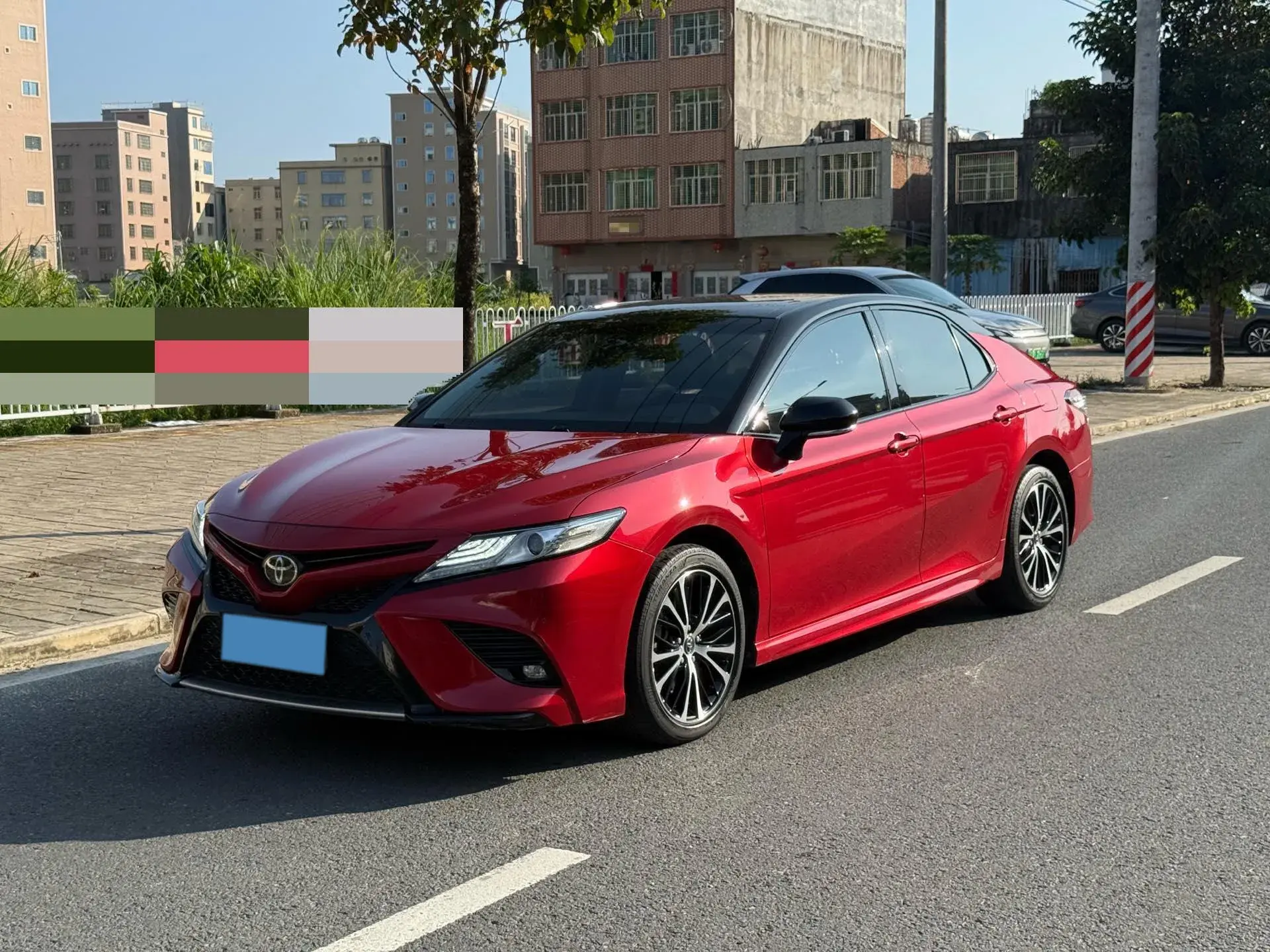 2018 TOYOTA CAMRY view 1
