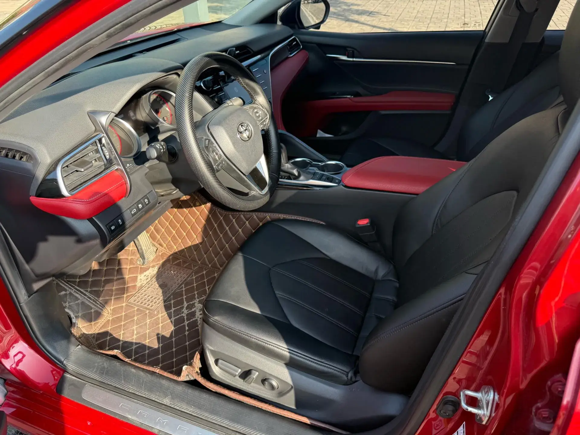 2018 TOYOTA CAMRY thumbnail 4