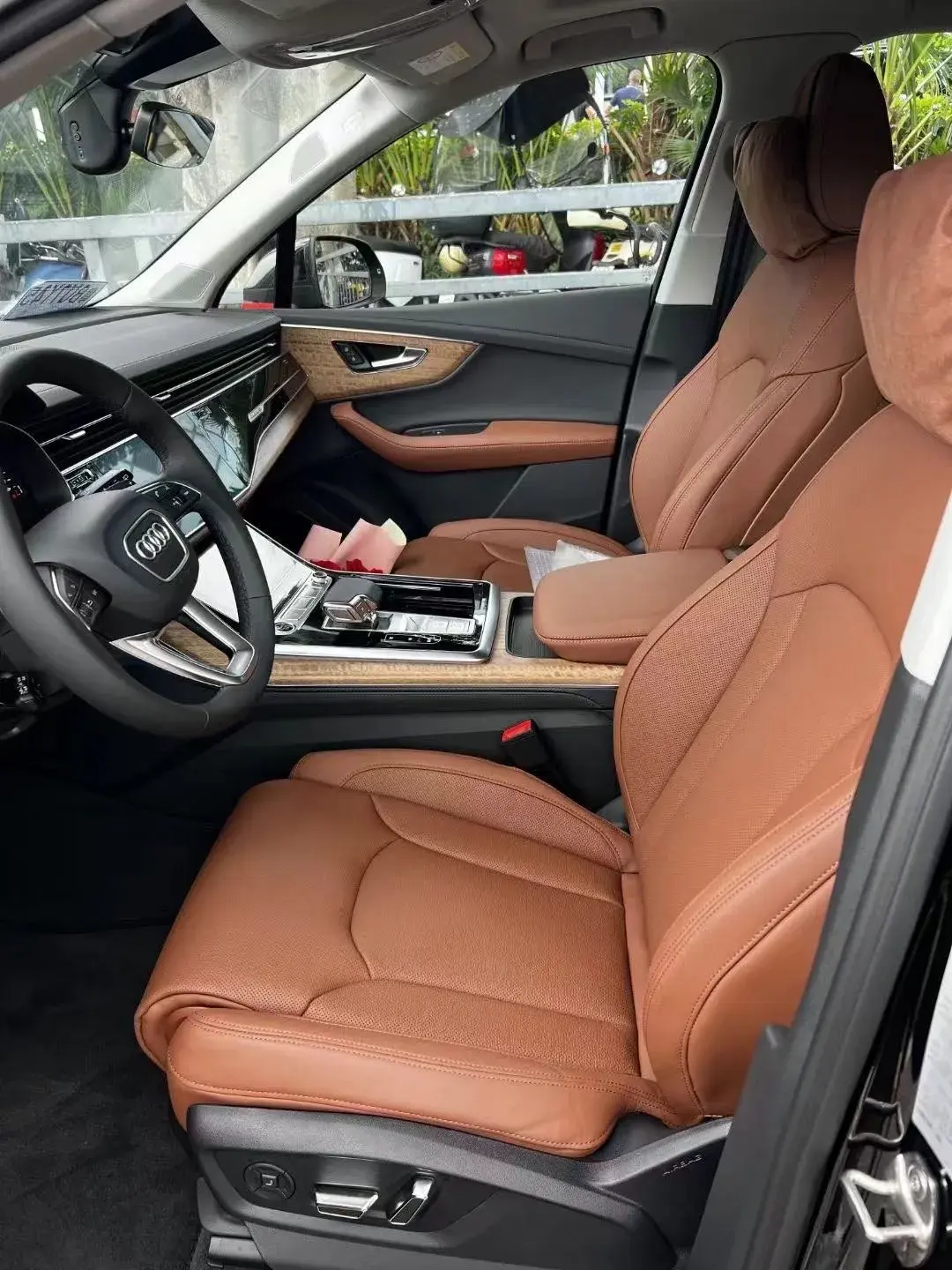 2023 AUDI Q7 thumbnail 2