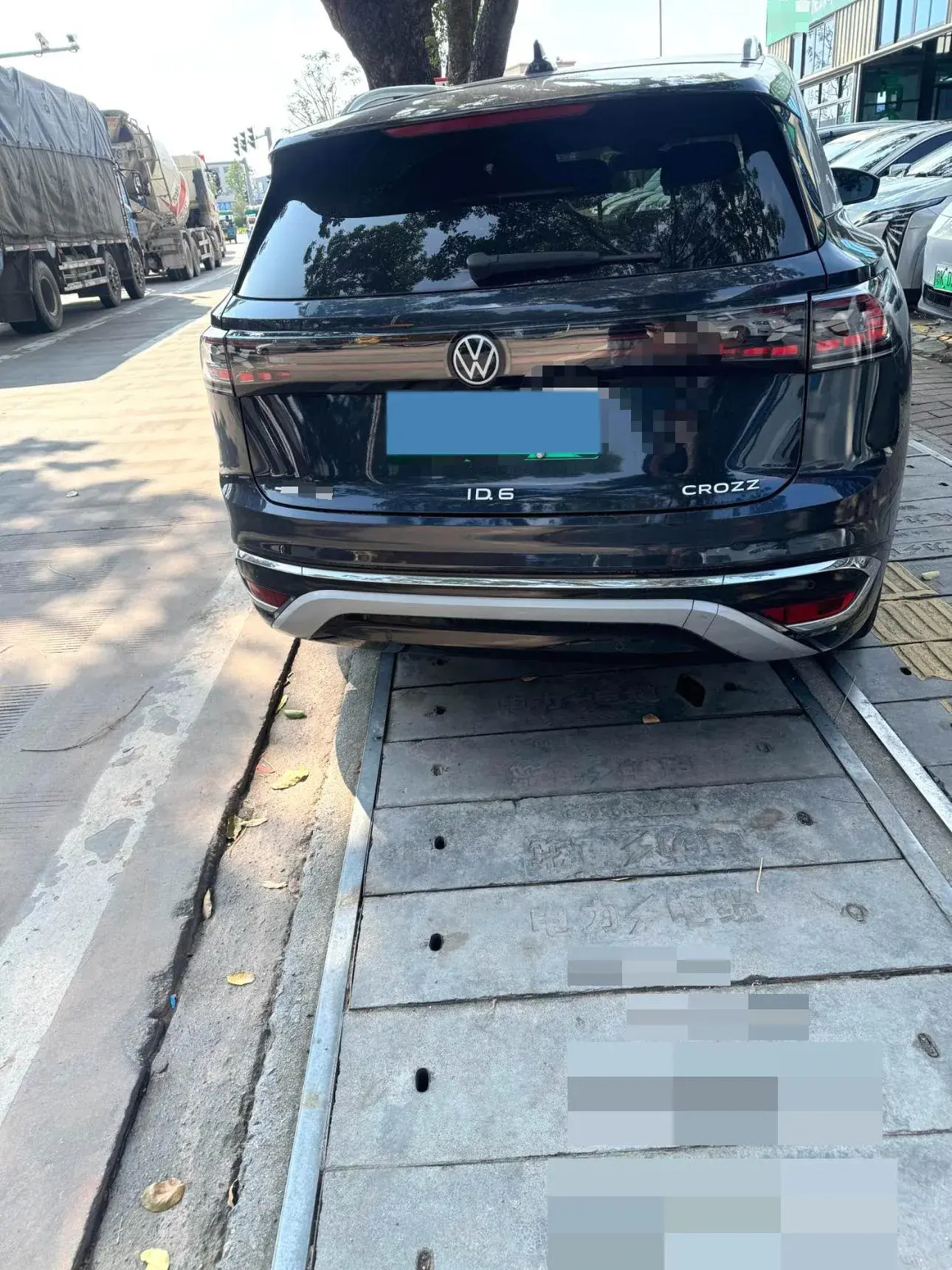 2021 VOLKSWAGEN ID.6 thumbnail 4