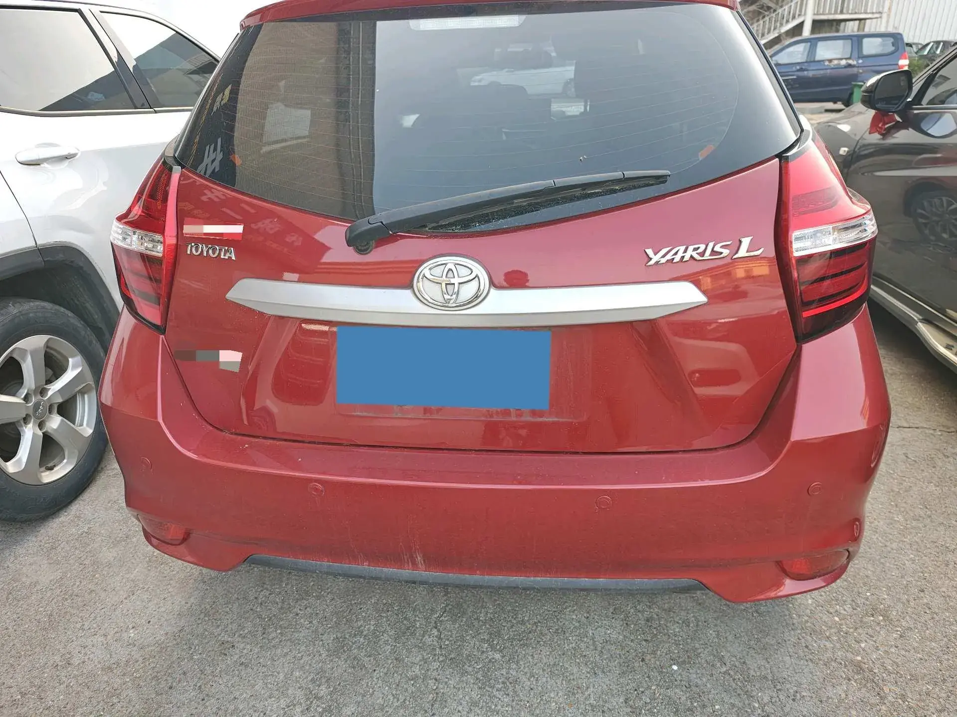 2021 TOYOTA YARIS thumbnail 4