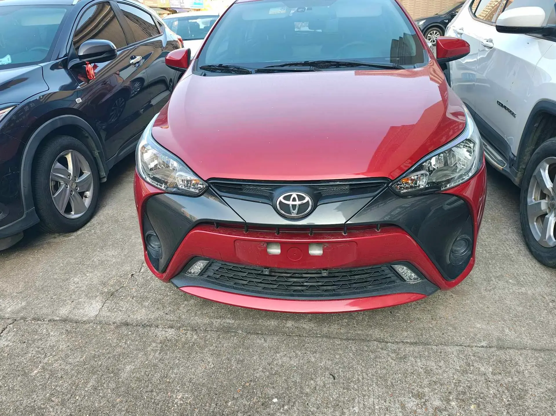 2021 TOYOTA YARIS thumbnail 2