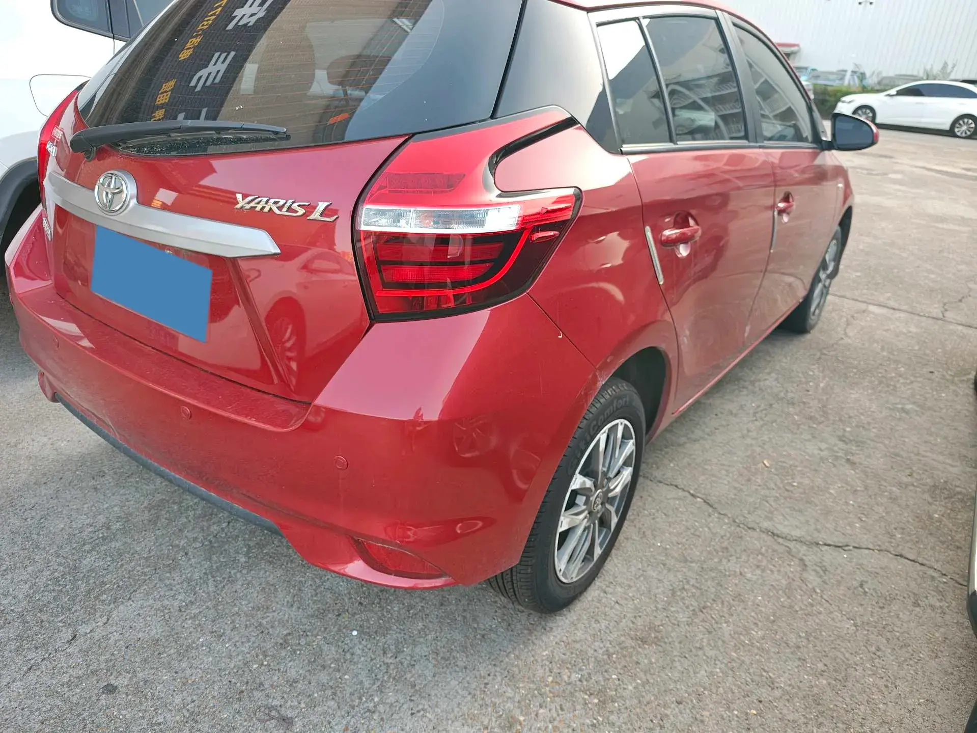 2021 TOYOTA YARIS thumbnail 3