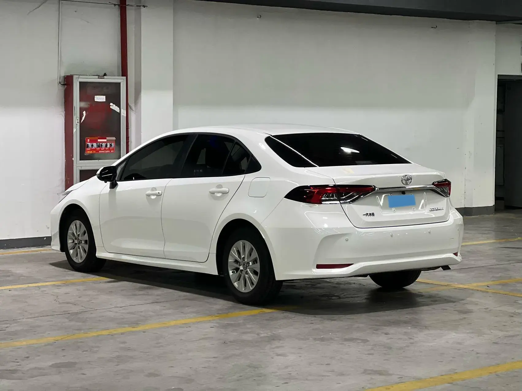 2022 TOYOTA COROLLA thumbnail 4