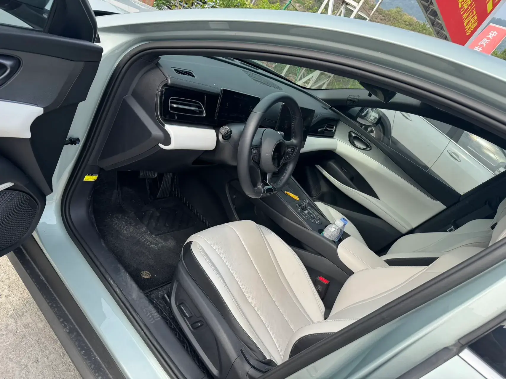 2024 BYD SEAL thumbnail 4