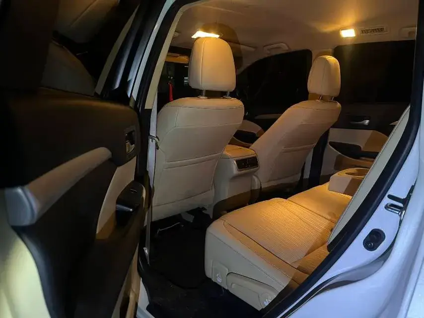 2021 TOYOTA HIGHLANDER thumbnail 3