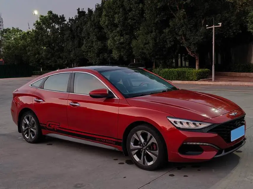 2019 HYUNDAI LA thumbnail 3