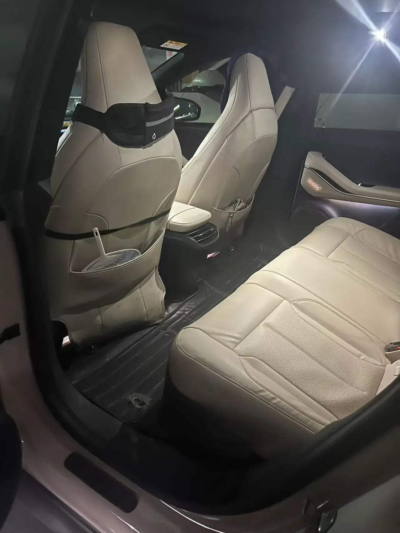 2022 NIO ET5 thumbnail 3