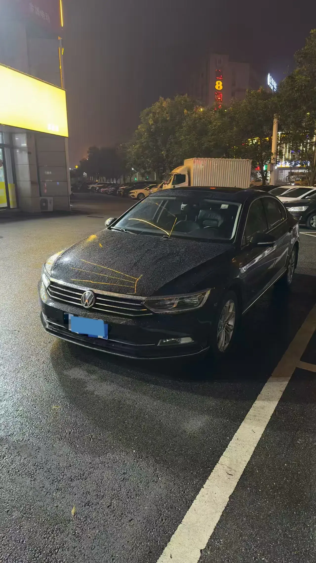 2019 VOLKSWAGEN MAGOTAN view 1