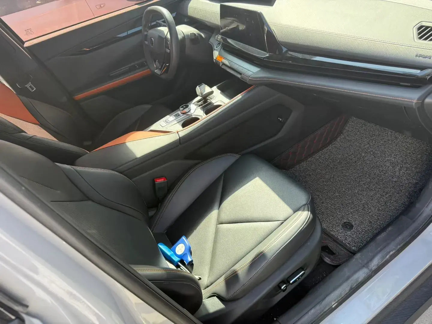 2023 CHANGAN UNI-V thumbnail 2