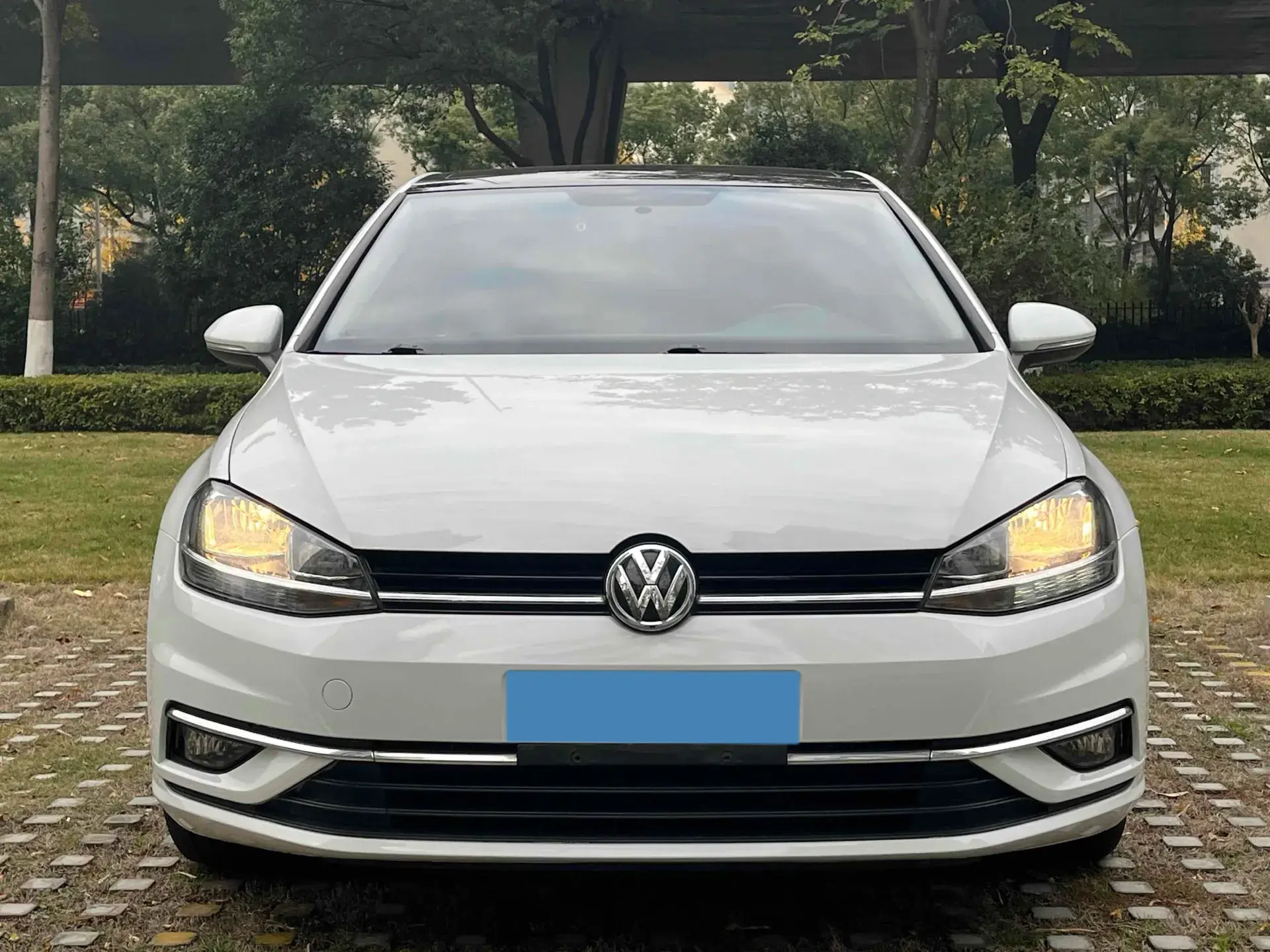 2018 VOLKSWAGEN GOLF thumbnail 2