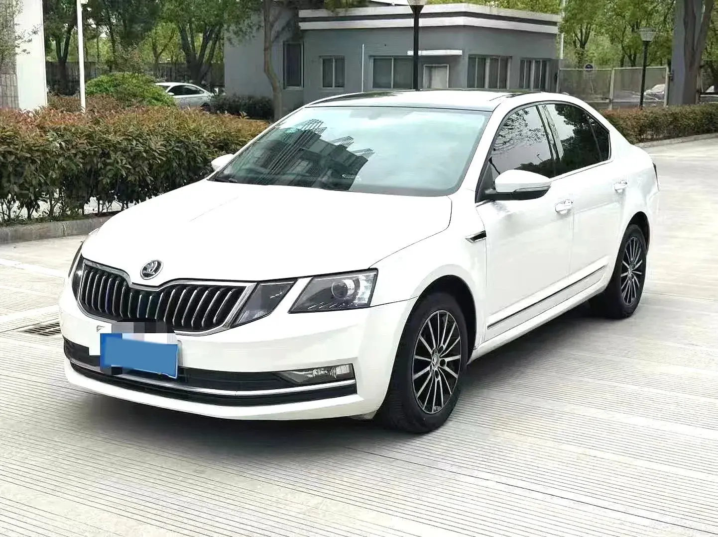 2018 SKODA OCTAVIA view 1