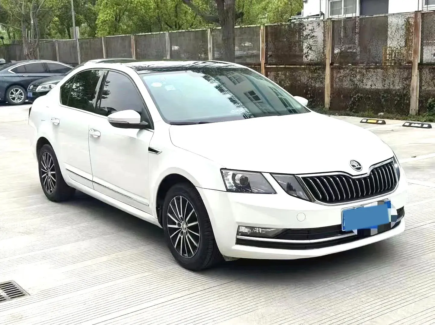 2018 SKODA OCTAVIA thumbnail 3