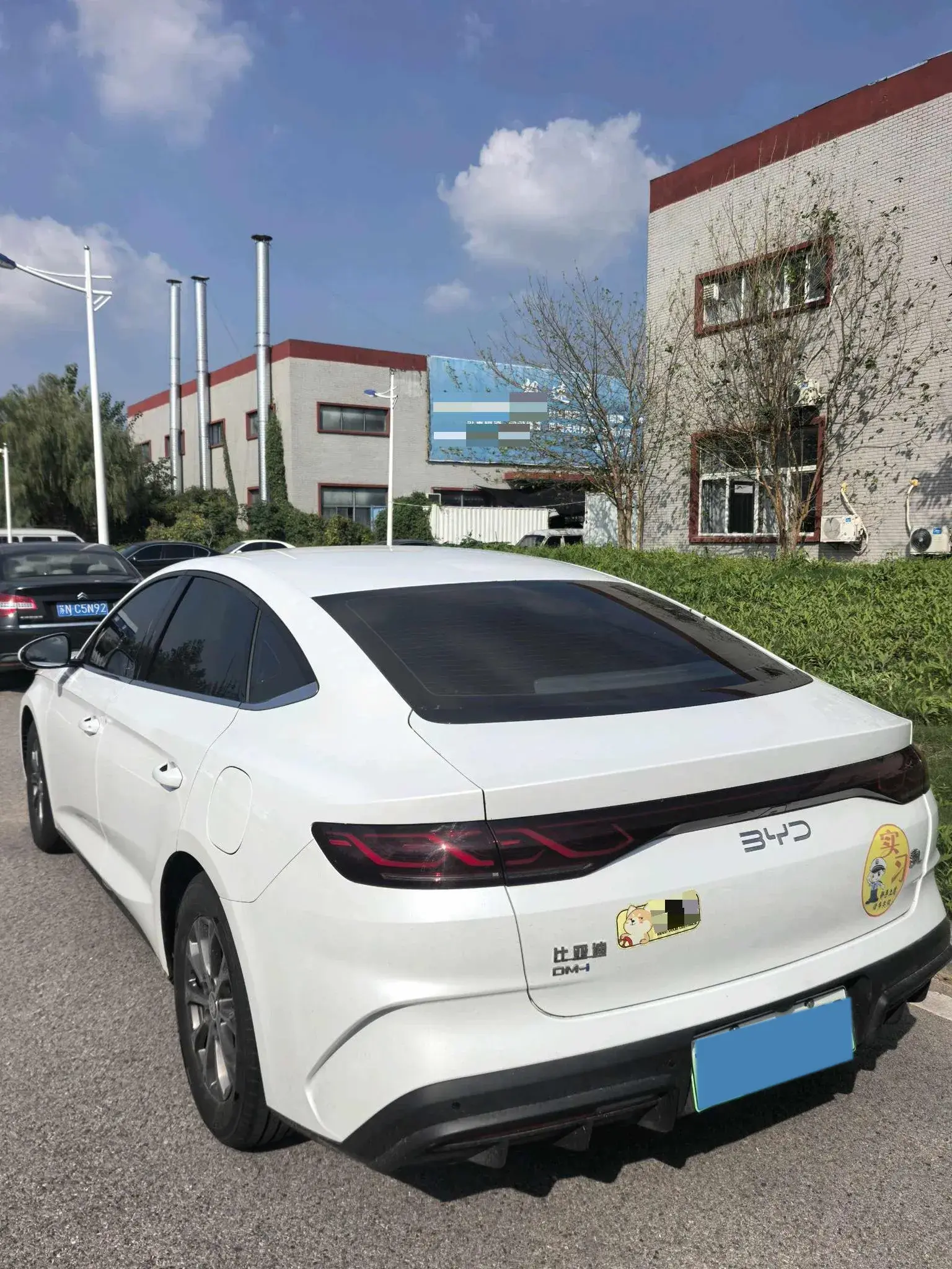 2024 BYD QINL thumbnail 4