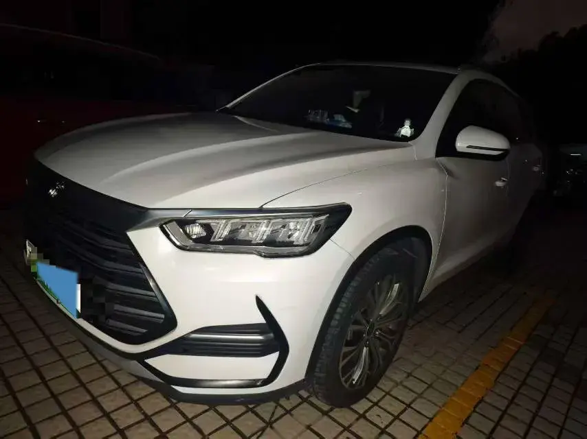 2022 BYD SONG view 1