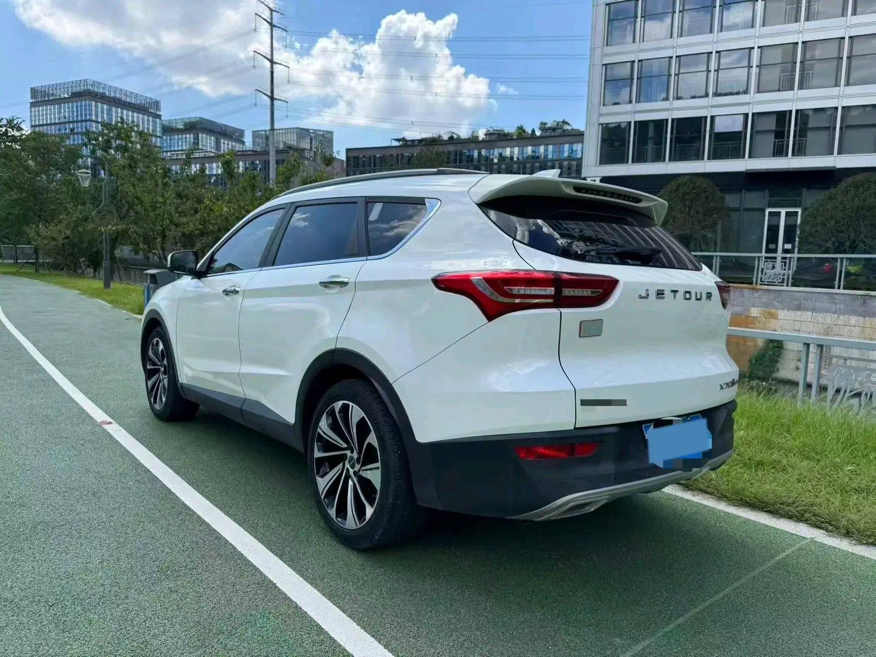 2019 JETOUR X70S thumbnail 3