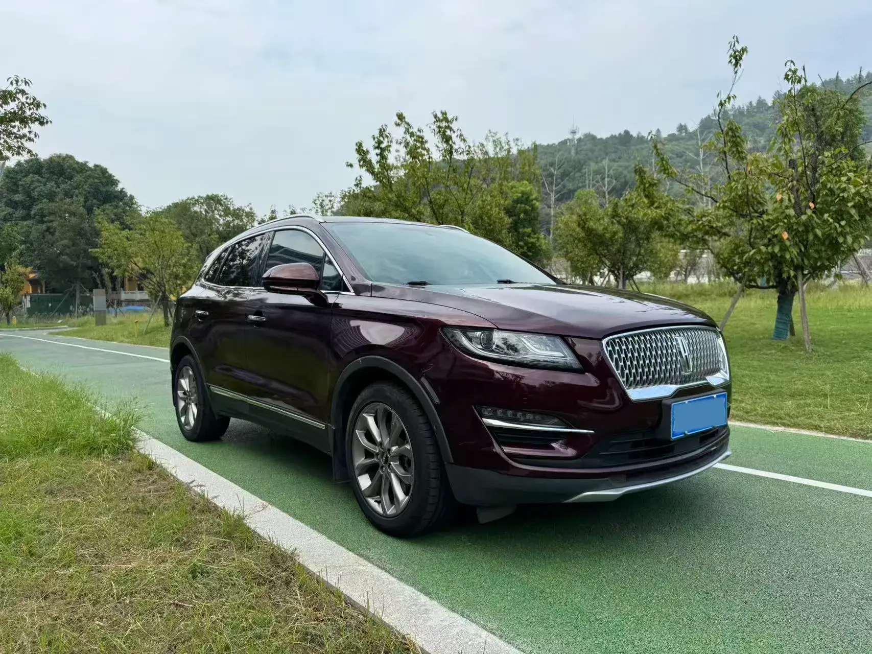 2019 LINCOLN MKC thumbnail 2