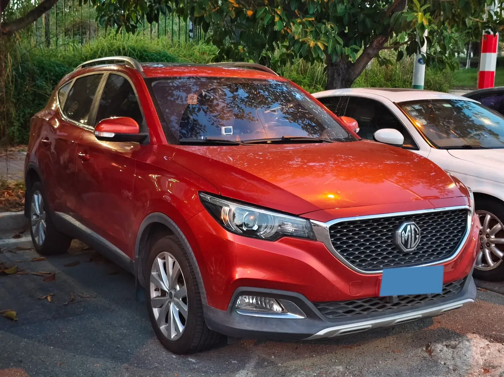 2017 MG ZS thumbnail 3