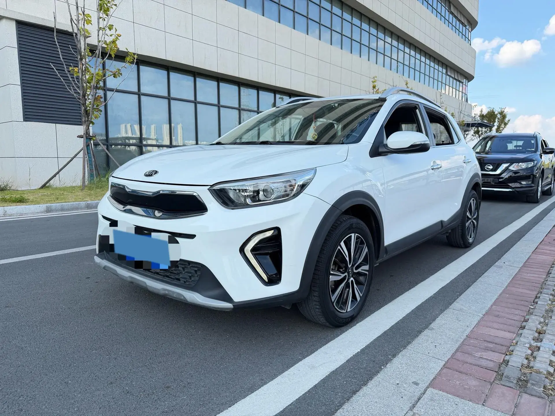 2019 KIA KX1 view 1