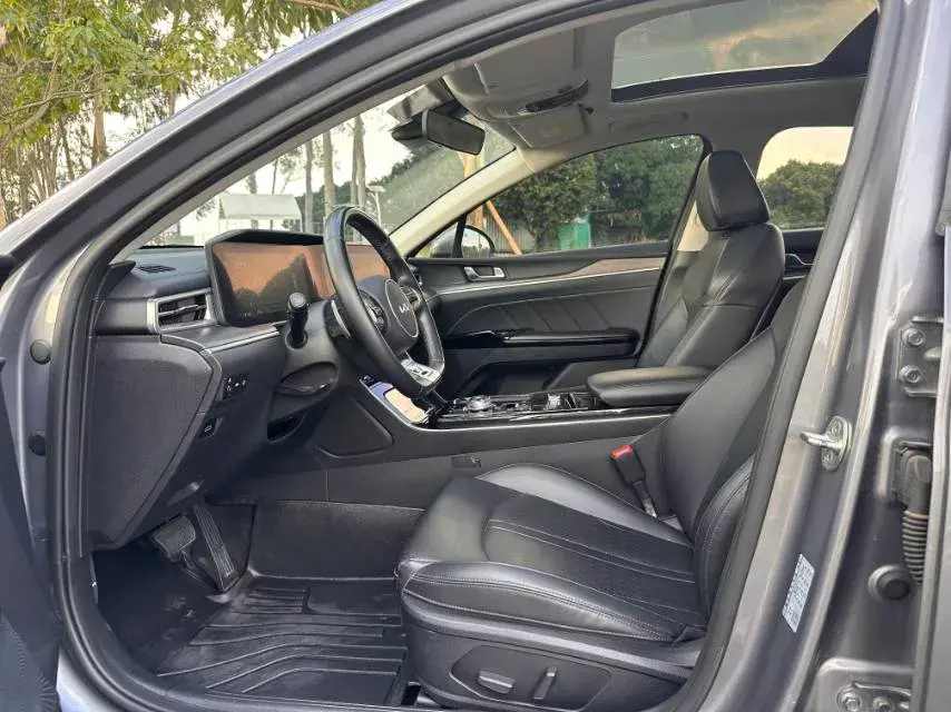 2021 KIA K5 thumbnail 4