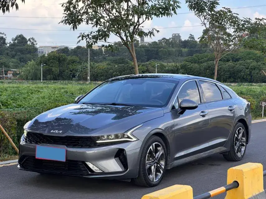 2021 KIA K5 view 1