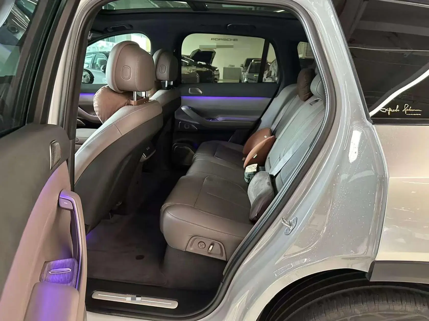 2022 NIO ES7 thumbnail 4