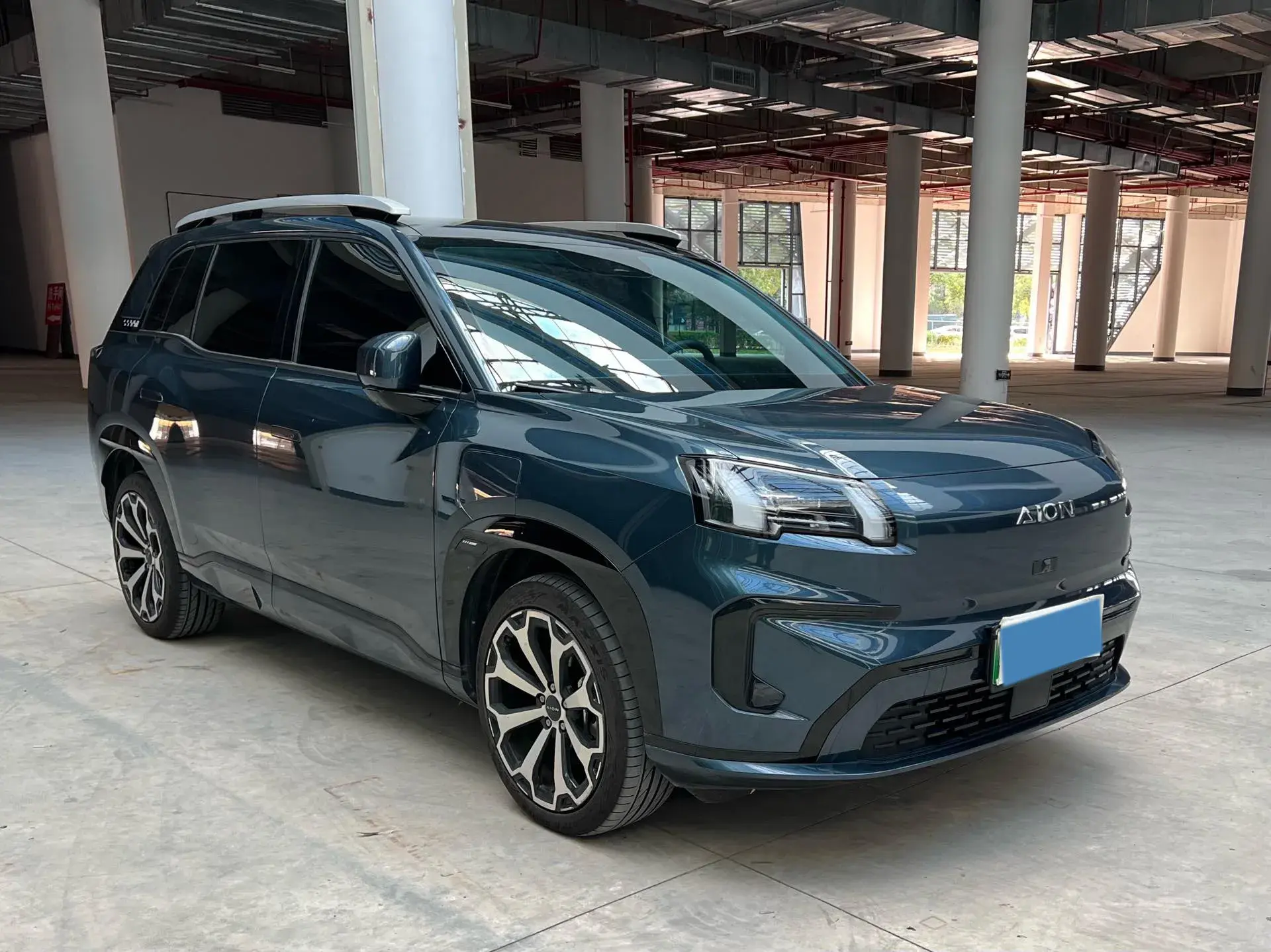 2024 AION V thumbnail 3