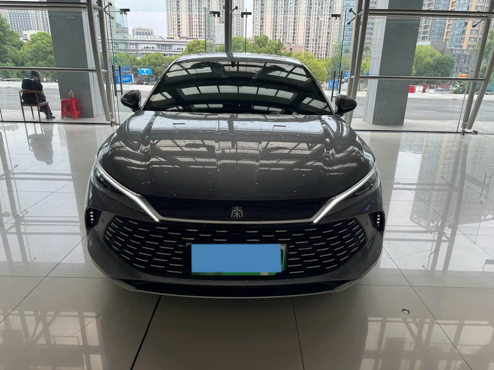 2025 BYD QINL thumbnail 2