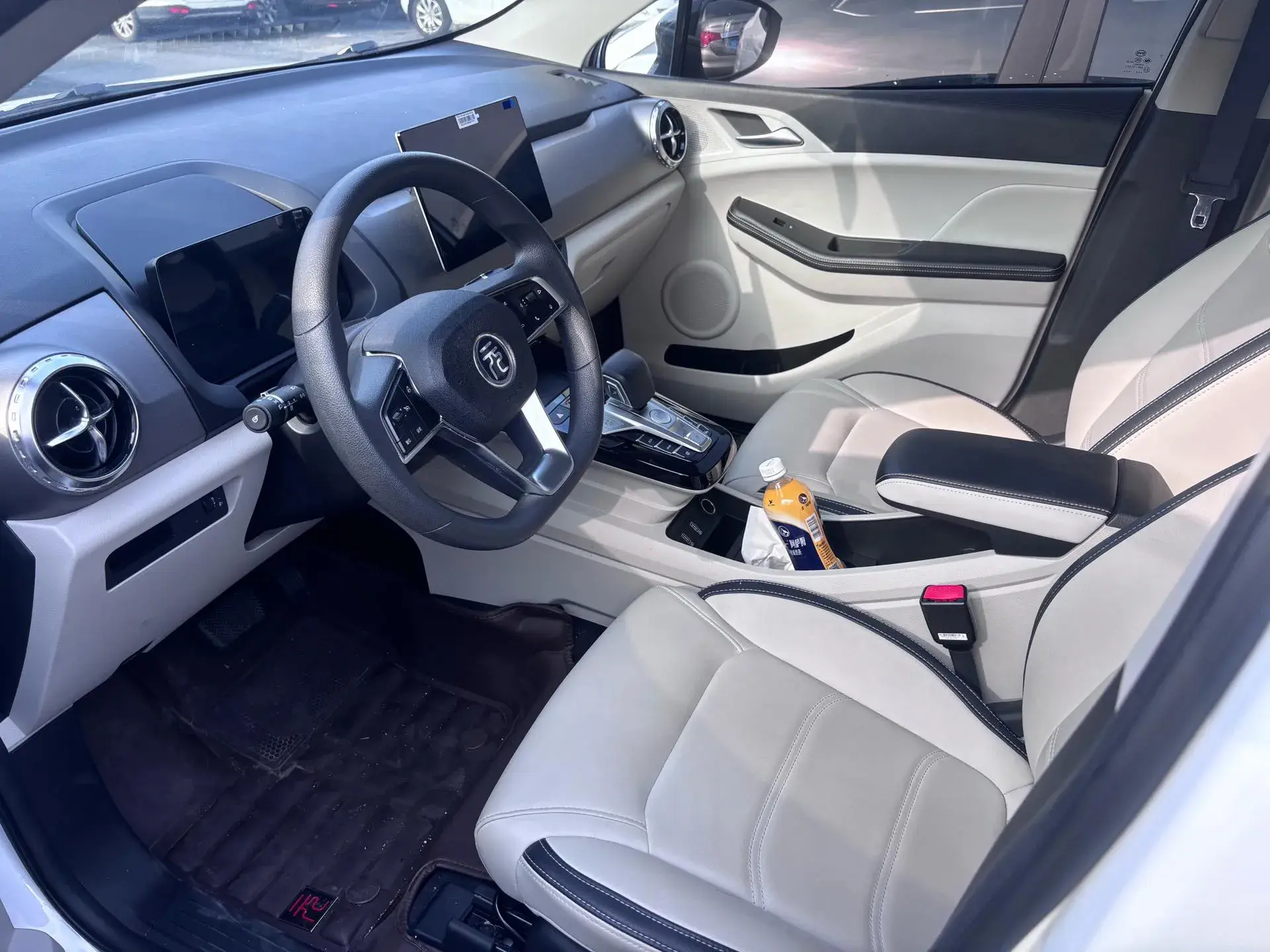 2021 BYD YUAN thumbnail 2