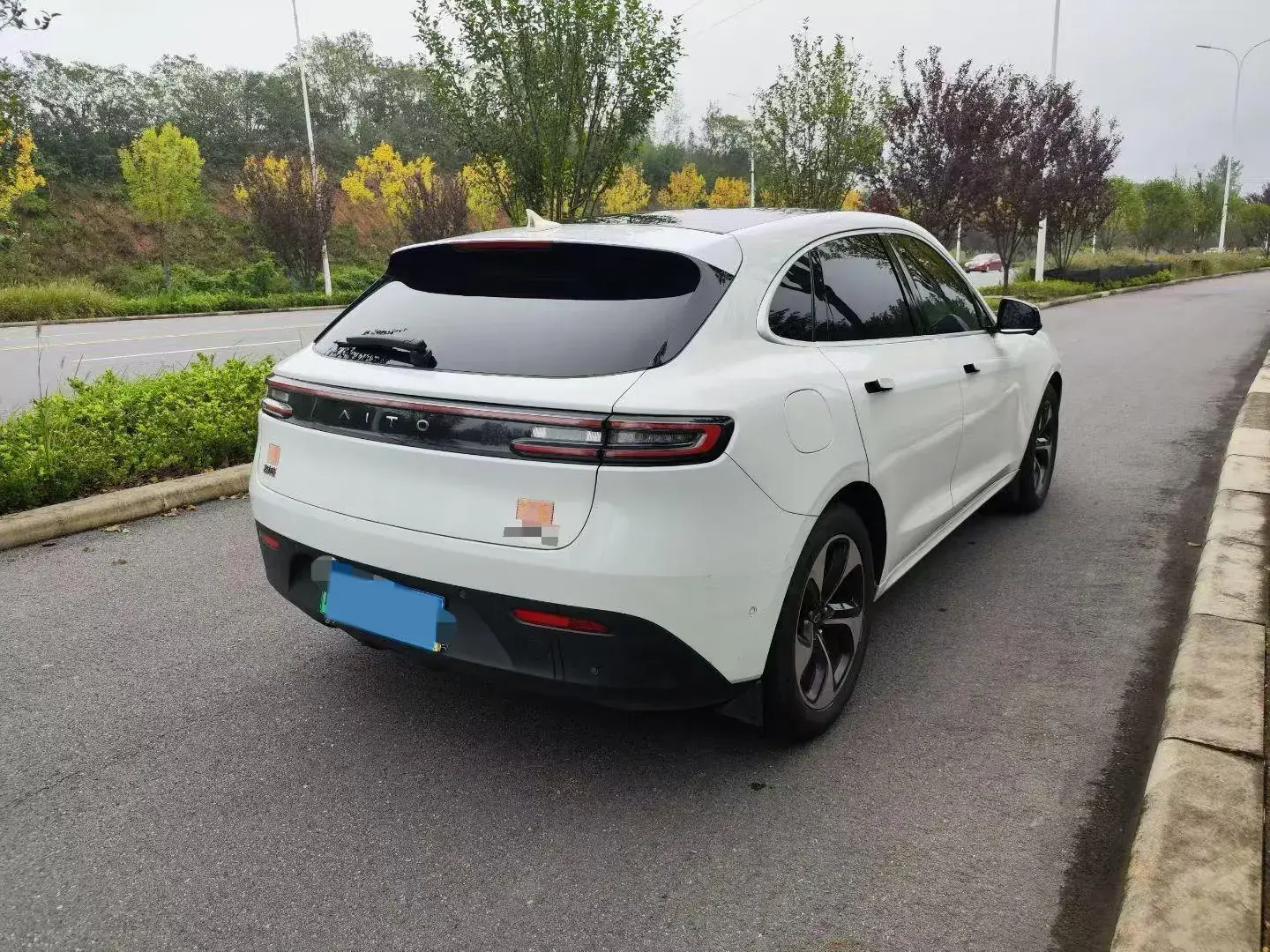 2022 AITO AITO thumbnail 4