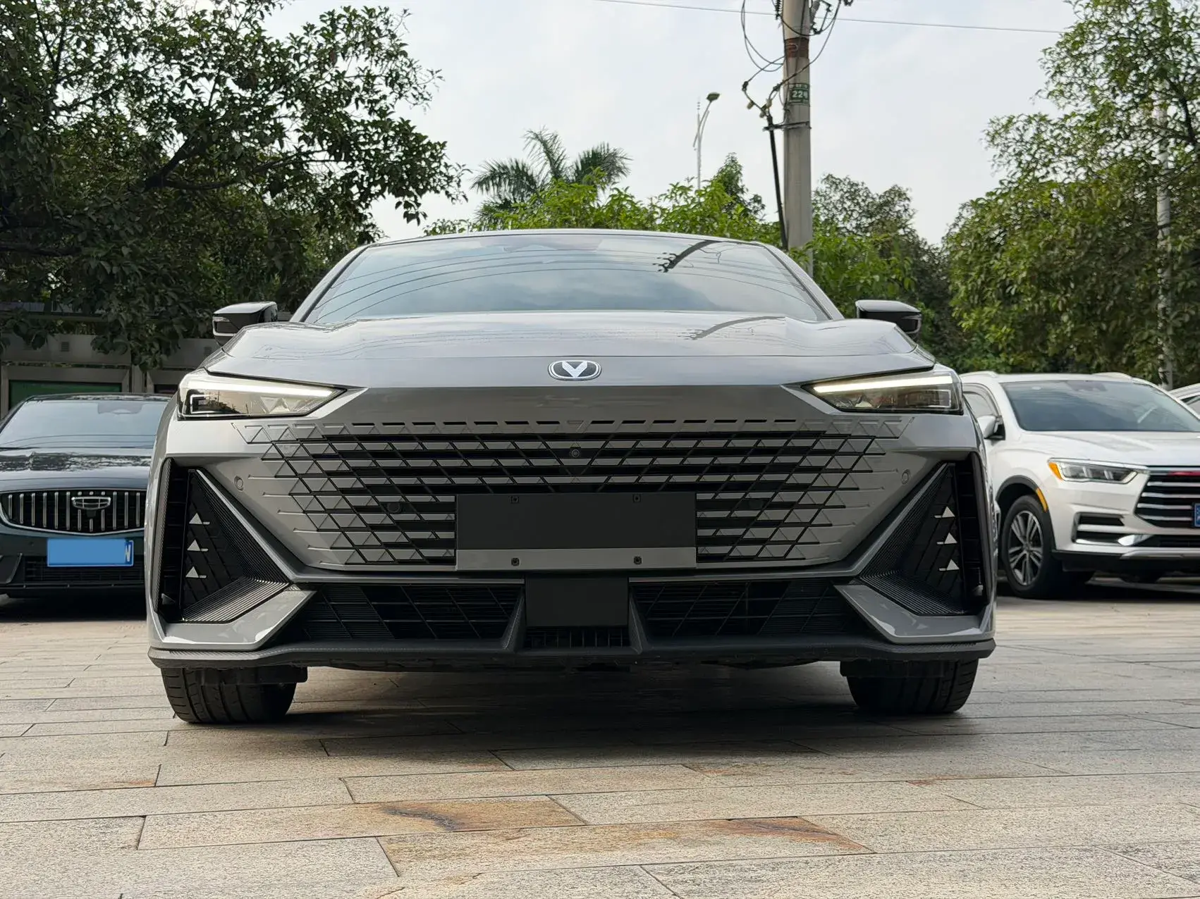 2022 CHANGAN UNI-V thumbnail 2