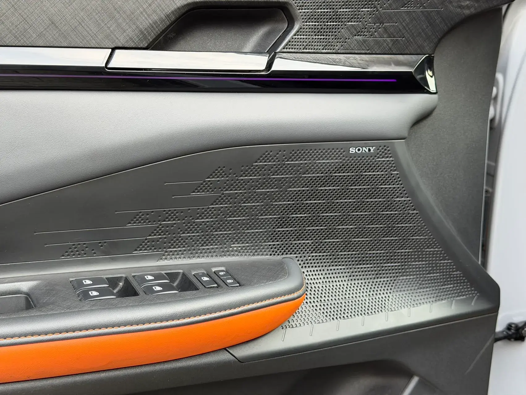 2022 CHANGAN UNI-V thumbnail 4