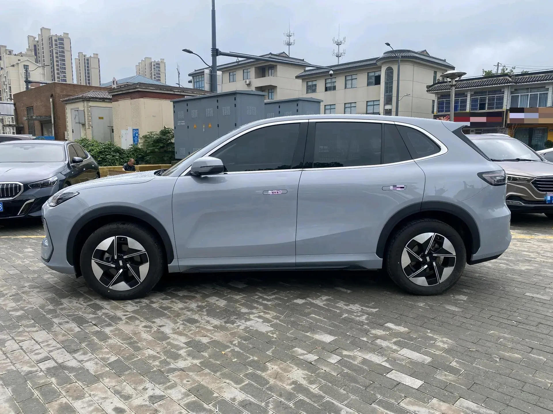 2024 GEELY GALAXY thumbnail 4