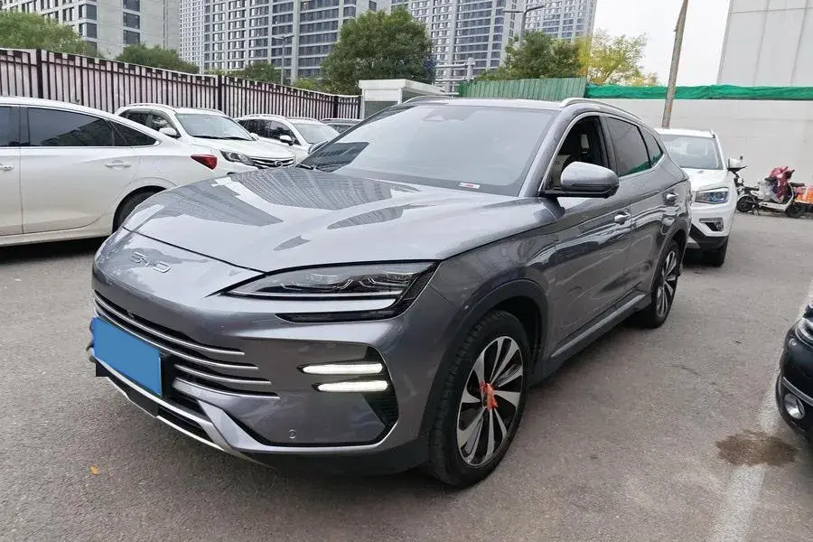 2024 BYD SONG view 1