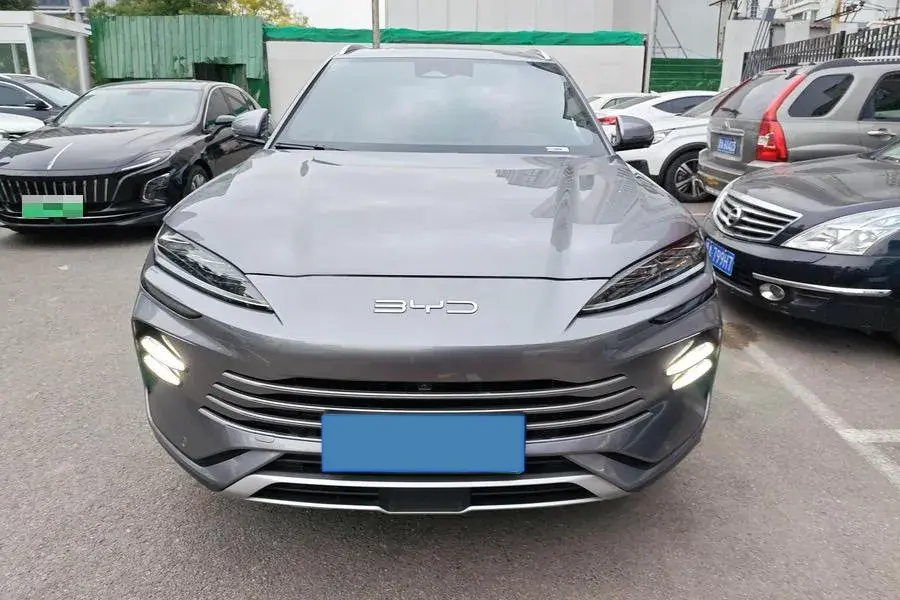 2024 BYD SONG thumbnail 3