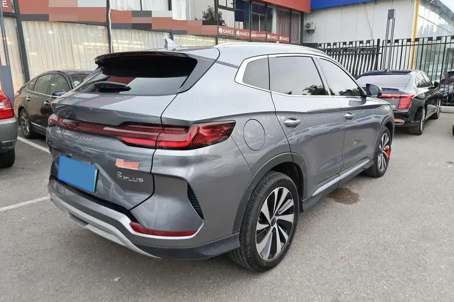 2024 BYD SONG thumbnail 2