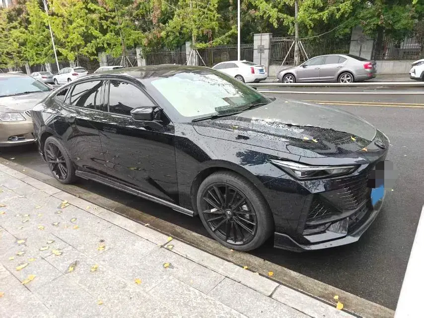 2023 CHANGAN UNI-V thumbnail 2