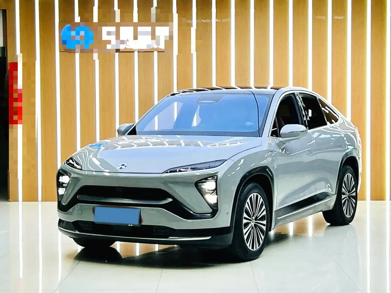 2020 NIO ES6 view 1