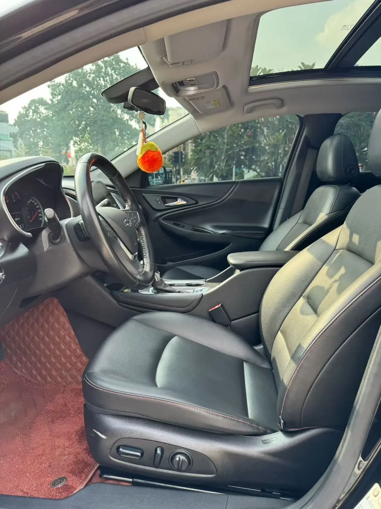 2021 CHEVROLET MALIBU thumbnail 4