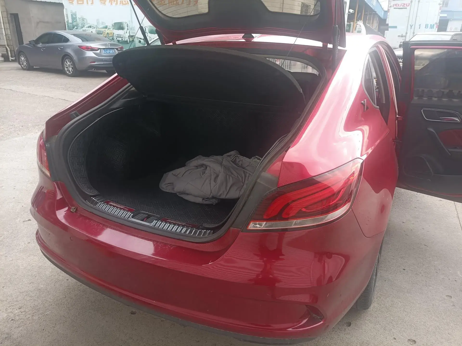 2019 MG MG6 thumbnail 3