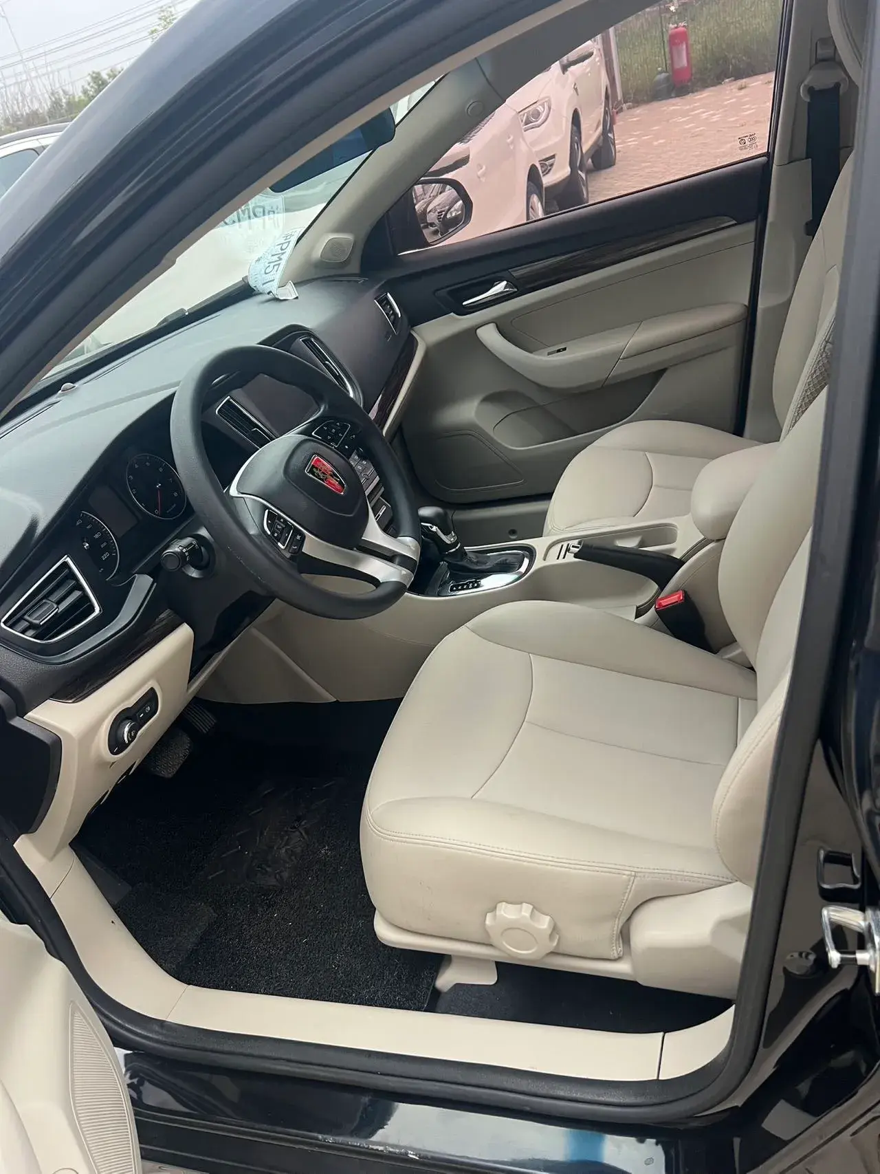 2018 ROEWE 360 thumbnail 3