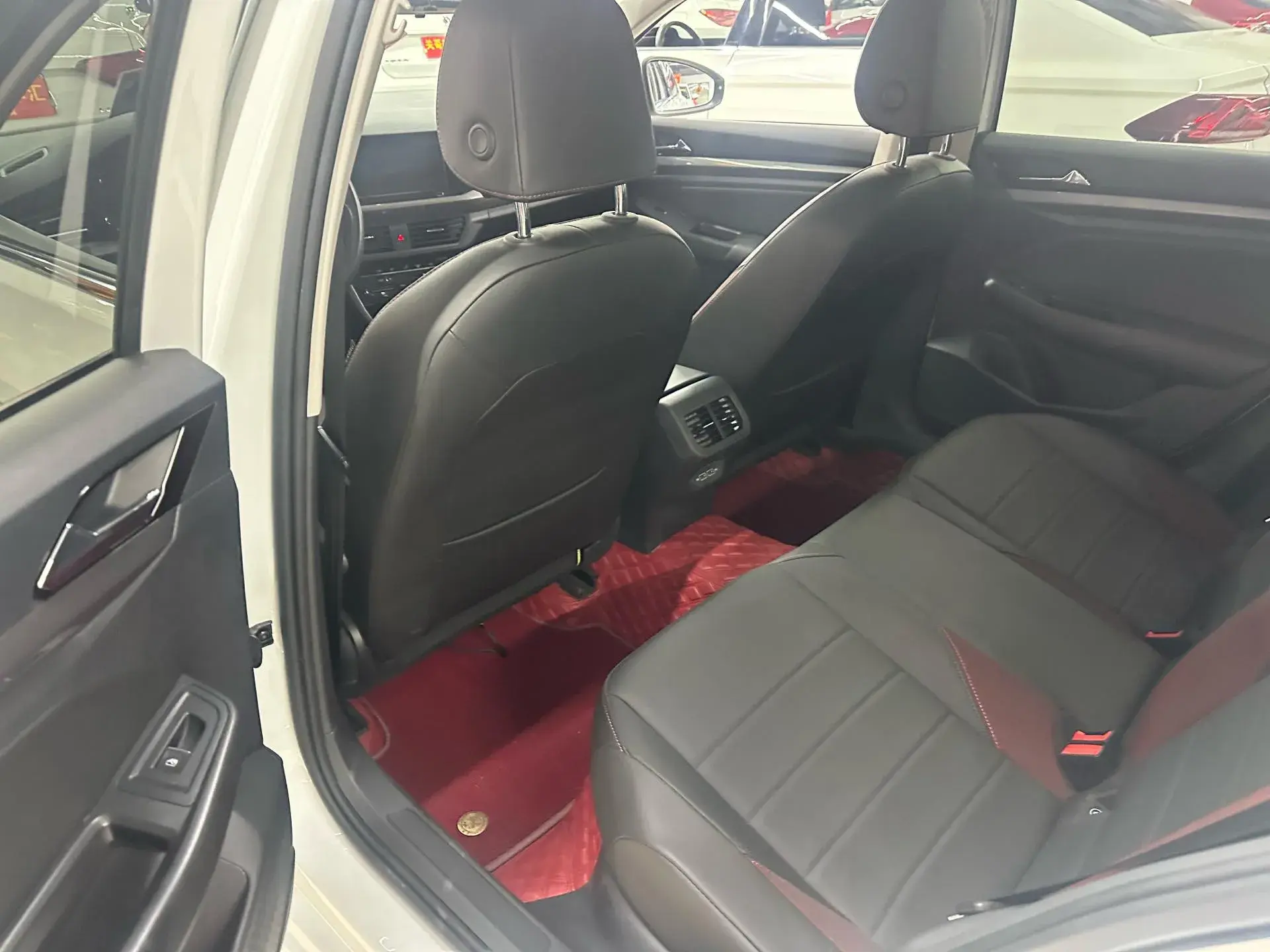 2021 VOLKSWAGEN BORA thumbnail 3