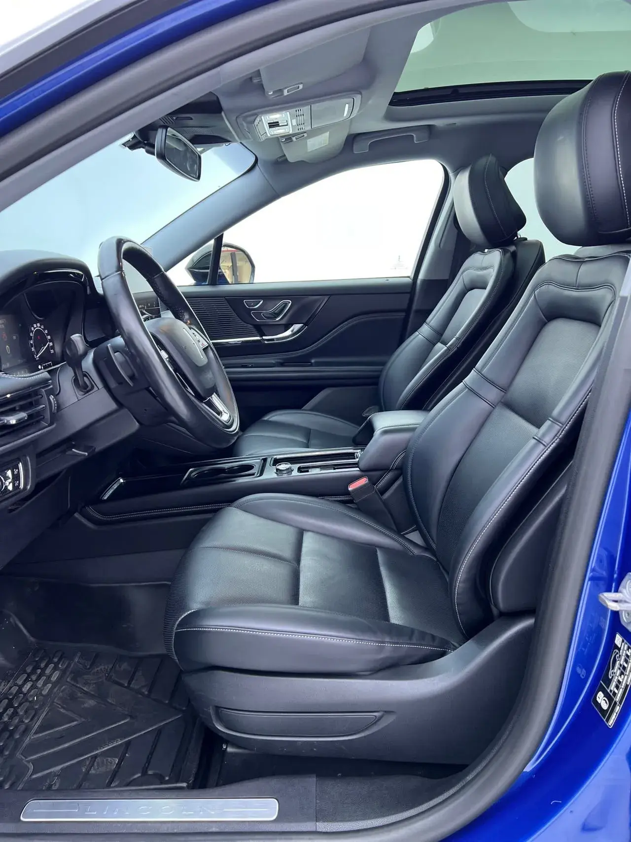 2021 LINCOLN CORSAIR thumbnail 4