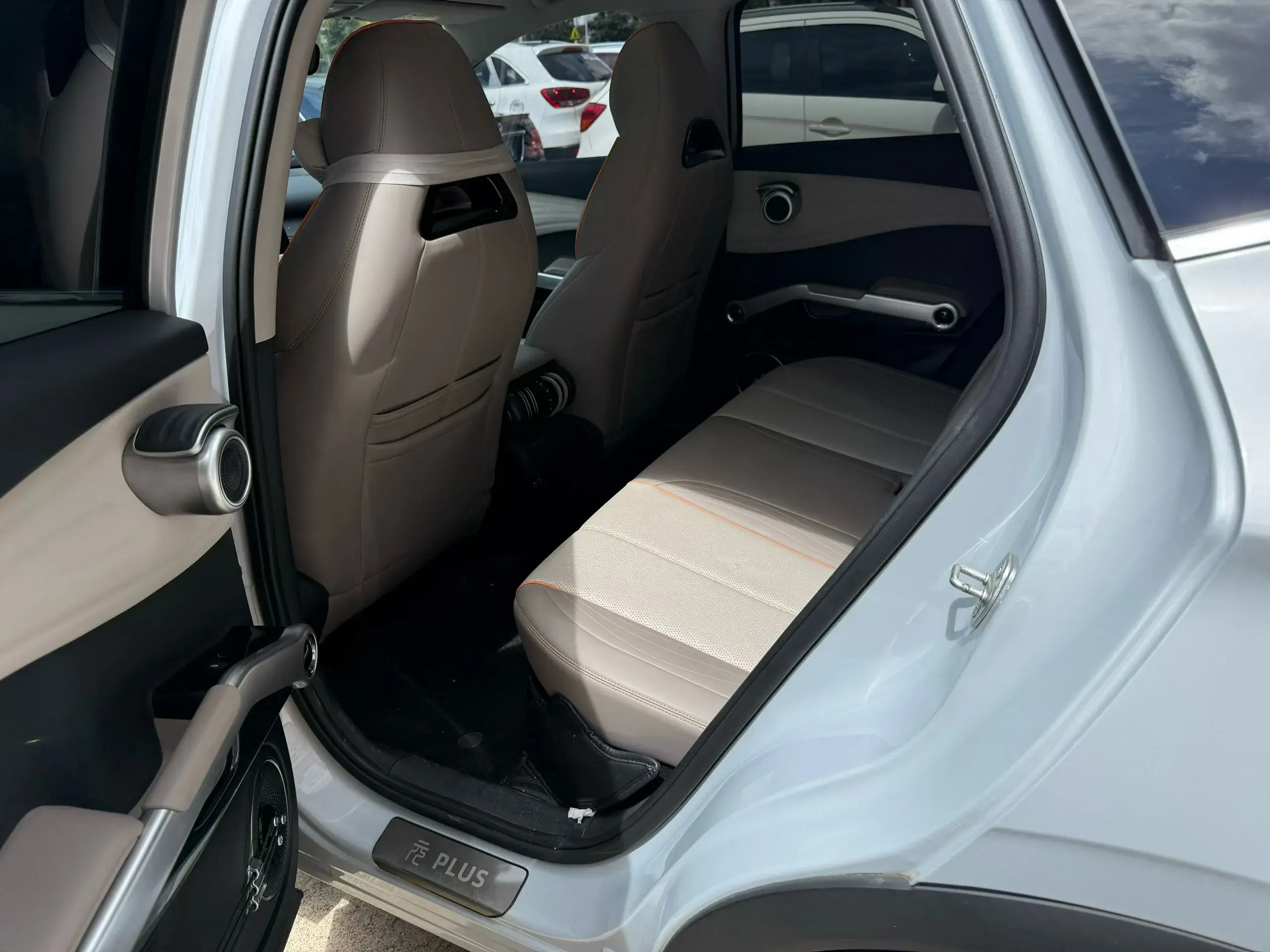 2023 BYD YUAN thumbnail 3