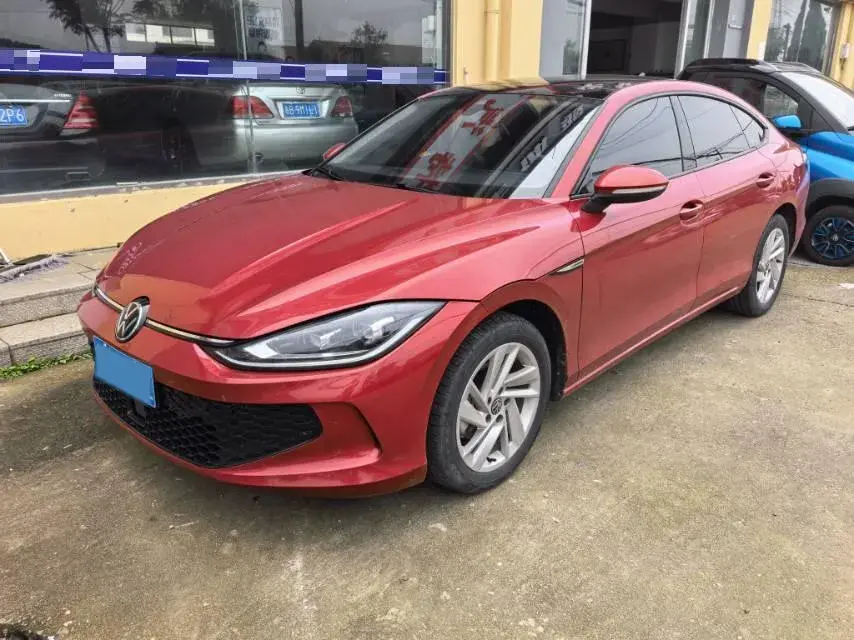 2022 VOLKSWAGEN LAMANDO view 1