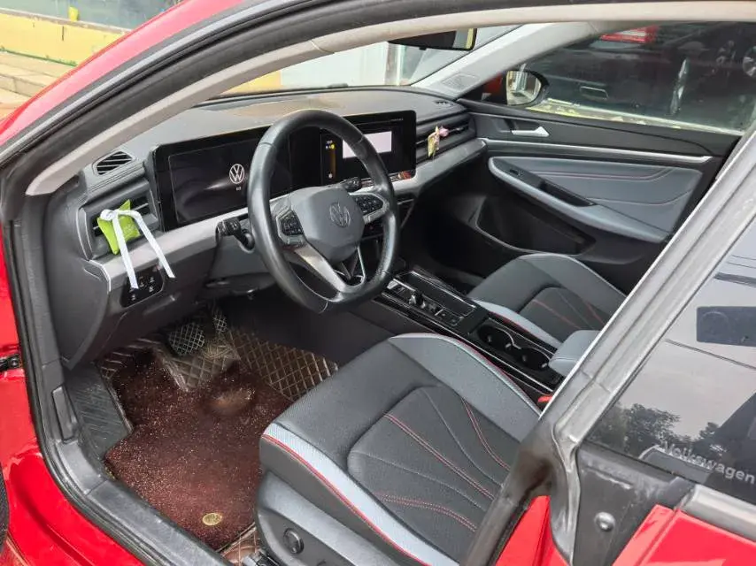 2022 VOLKSWAGEN LAMANDO thumbnail 2