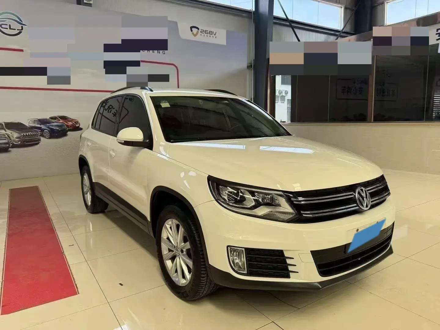 2017 VOLKSWAGEN TIGUAN thumbnail 2